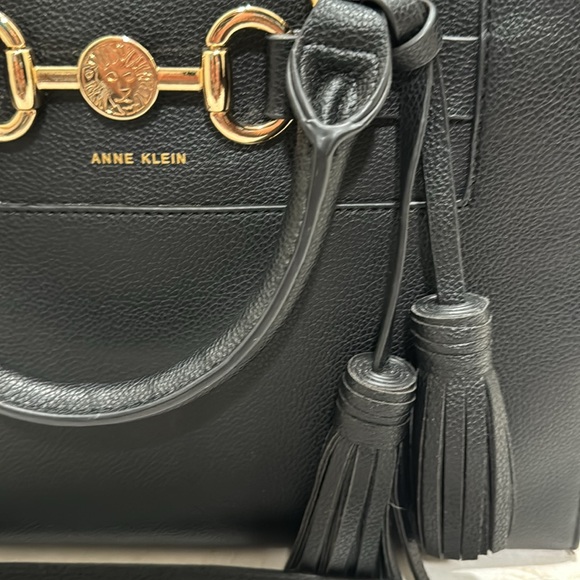 Anne Klein Black Purse - Picture 3 of 11